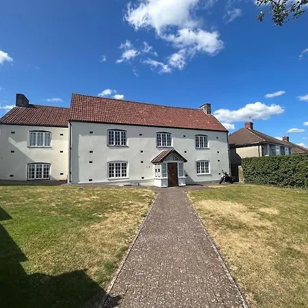 1 Bed Flat, Free Parking, 5 Min Walk To Airbus Bristol