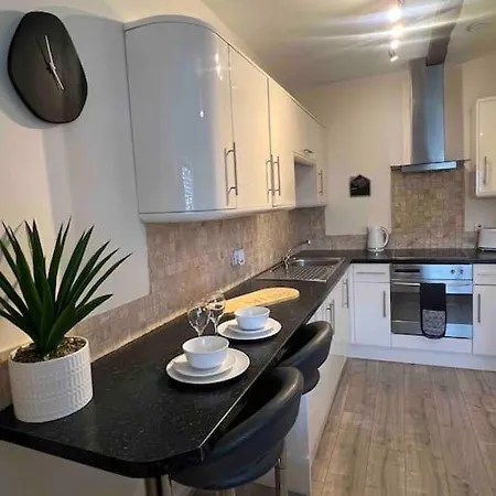 Apartmán 1 Bed Flat, Free Parking, 5 Min Walk To Airbus Bristol